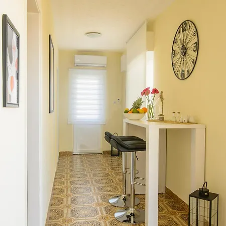With A Parking Space - 22655 Trogir
