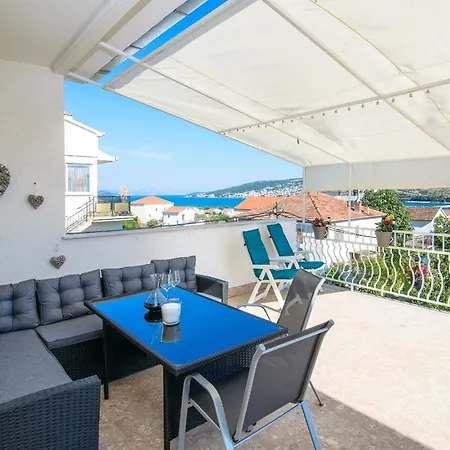 Appartement With Parking Space - 22655 *