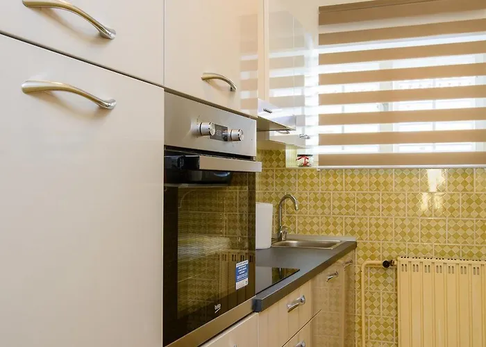 Appartement With Parking Space - 22655 *