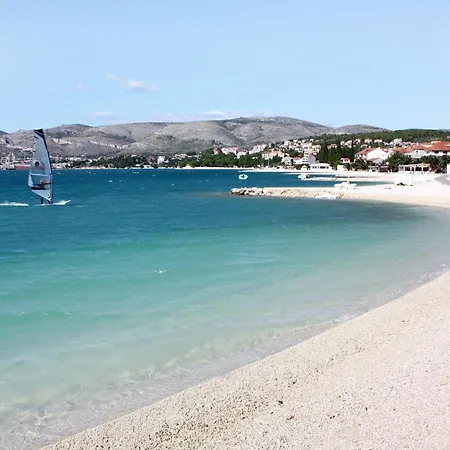 Apartment With Parking Space - 22655 Trogir